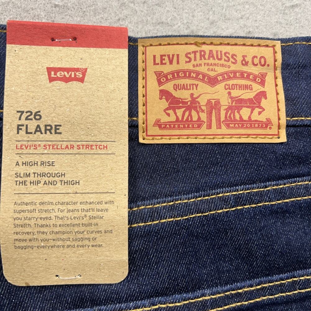 Levis 726 High Rise Flare Dark Wash Jeans Women’s 29x32 NWT Western Rodeo - Picture 8 of 10